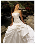 Load image into Gallery viewer, Allure Bridal 8470
